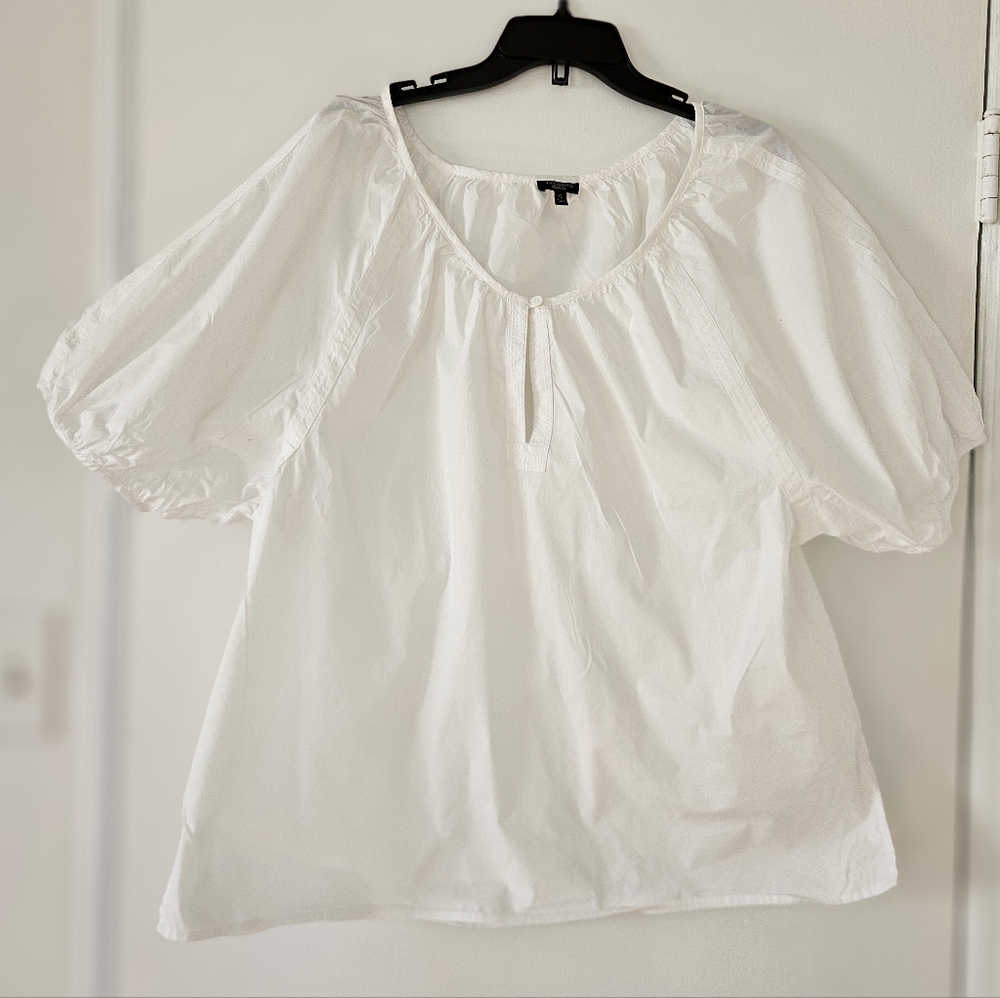 Women’s White Puff-Sleeve Peasant Top